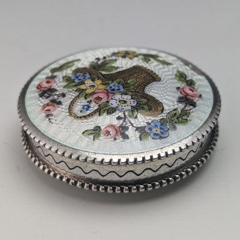 約 1920 年法國古董 800 銀胭脂盒,帶花籃扭索飾琺瑯裝飾